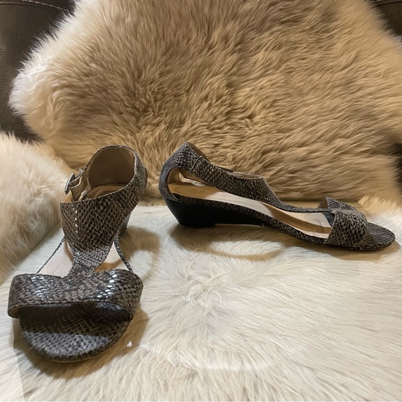 Reitmans Shoes - Reitmans Snakeskin Gray Wedges
